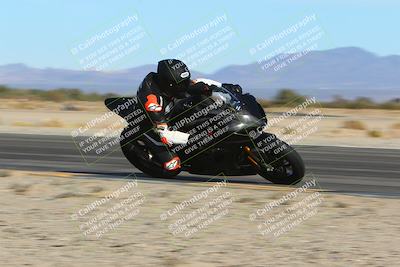 media/Jan-13-2024-SoCal Trackdays (Sat) [[9c032fe5aa]]/Turn 14 Inside (150pm)/